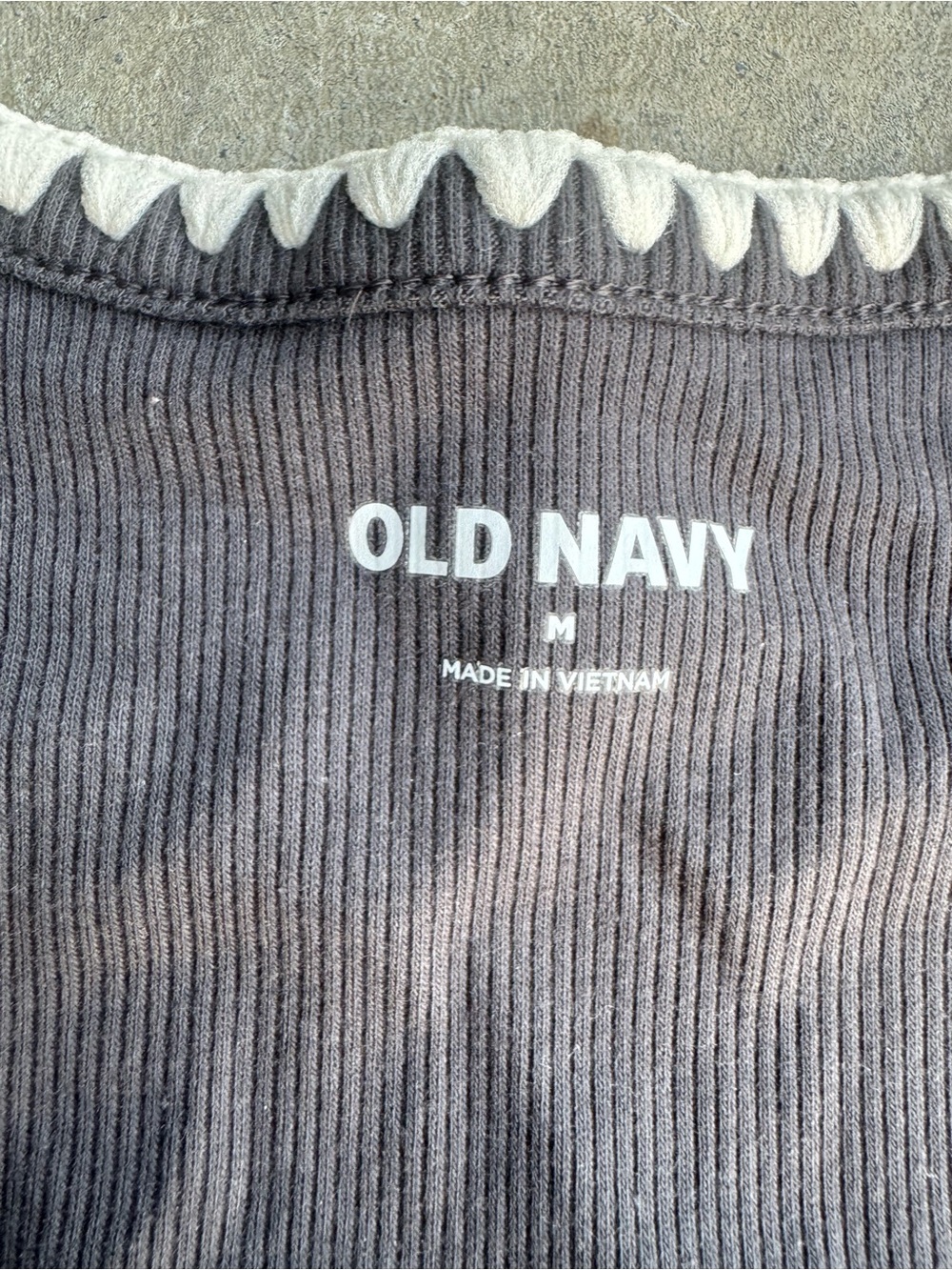 Old Navy Charcoal Ribbed Tank with Cream Trim Medium Neutral Cropped Basic - Picture 2 of 7